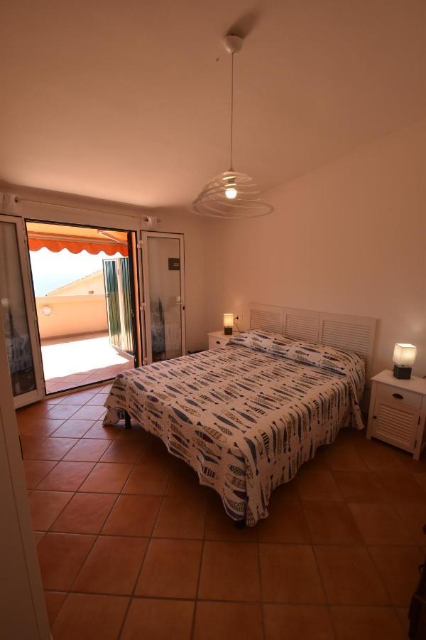 Route 25 - Cavoli - Vista Mare, Con Clima, Terrazza E Posto Auto Apartamento Spiaggia di Cavoli Exterior foto