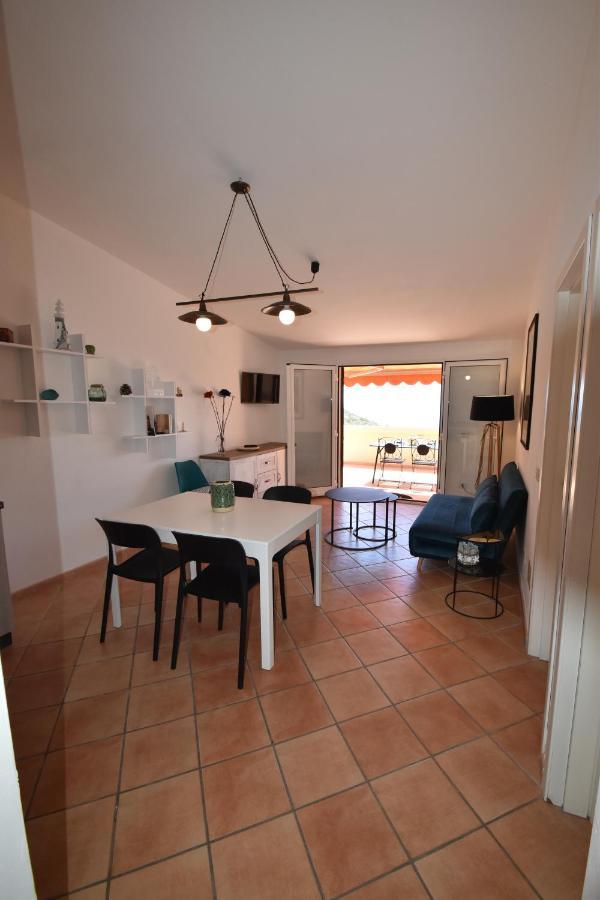 Route 25 - Cavoli - Vista Mare, Con Clima, Terrazza E Posto Auto Apartamento Spiaggia di Cavoli Exterior foto