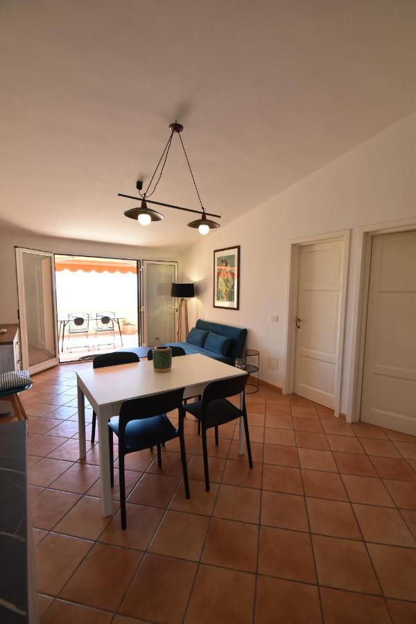 Route 25 - Cavoli - Vista Mare, Con Clima, Terrazza E Posto Auto Apartamento Spiaggia di Cavoli Exterior foto